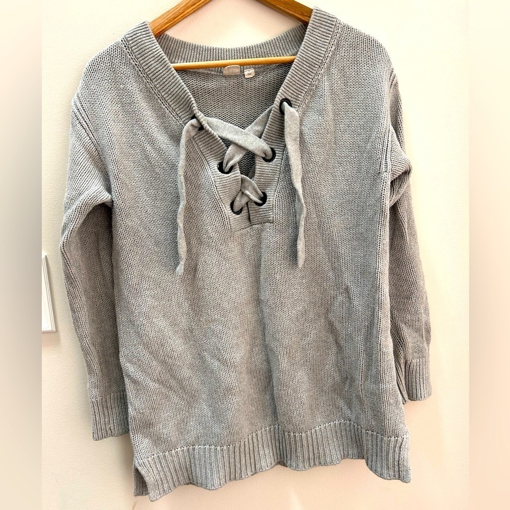 GAP maternity knit sweater